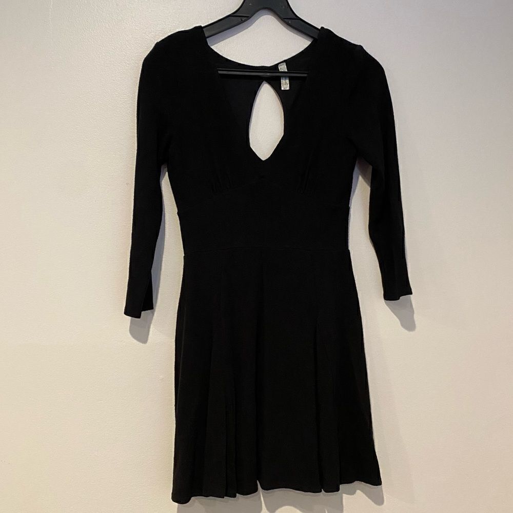 Free People Black V Neck Keyhole Skater Dress Size Small